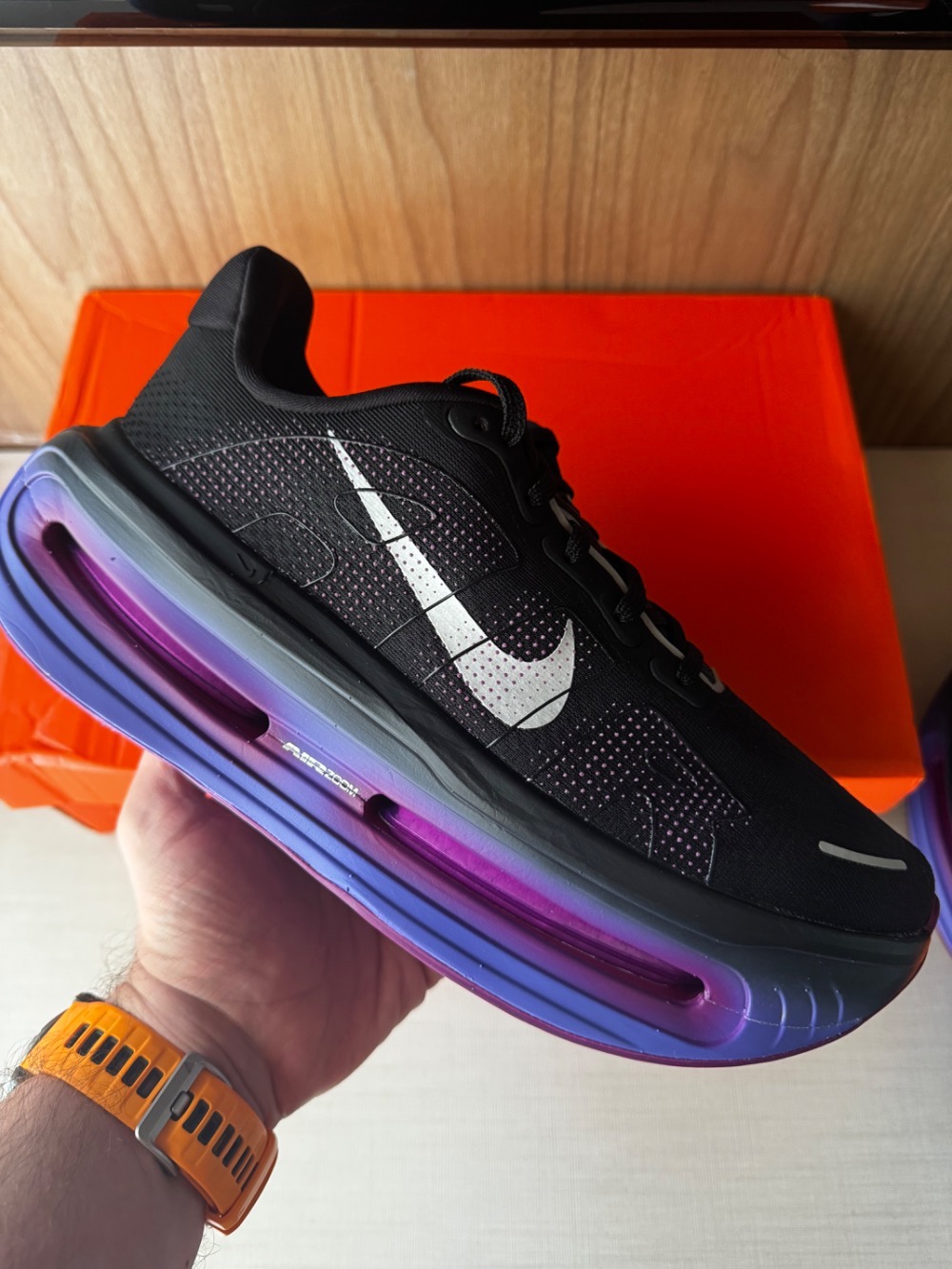 Nike Vomero Premium Black Persian Violet Bold Berry Feminino