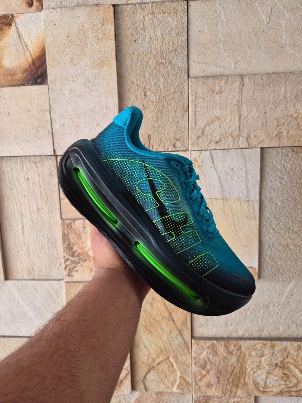 Nike Vomero Premium Energy Arctic Green Deep Teal Green Strike
