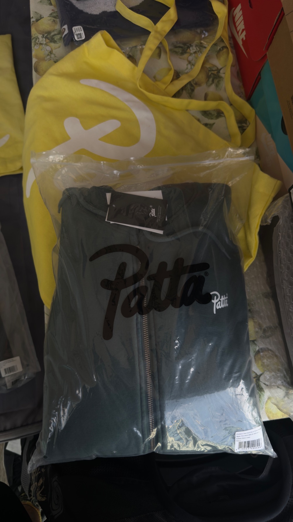Moletom Patta  com zíper e capuz