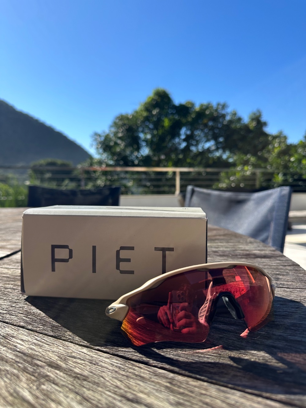 Piet x Oakley Óculos Radar EV Path Bone w/ Prizm Trl Trc